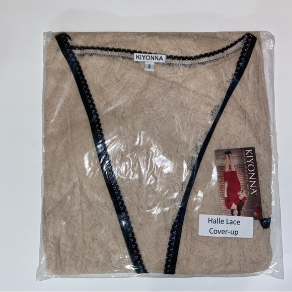 NWT Kiyonna Halle Lace Cover-Up - Size 3X (22-24) - Picture 2 of 4